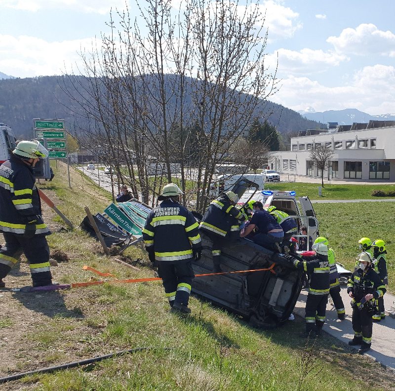 Einsatzreicher Nachmittag für die Villacher Feuerwehren (Bild 5)